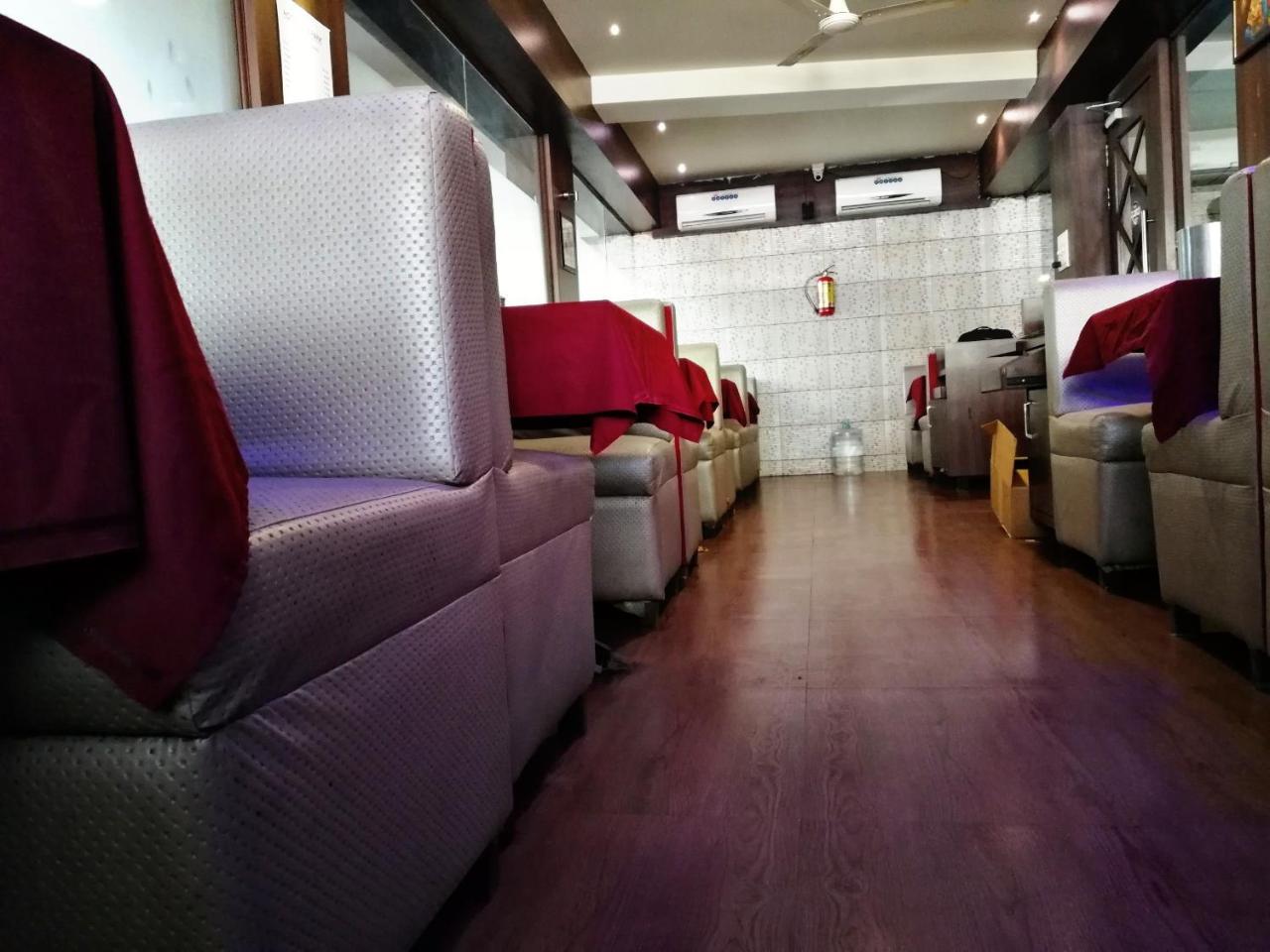Hotel Veer Residency Panvel Esterno foto